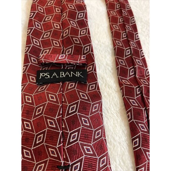 Jos. A. Bank Necktie Men's Geometric Red Silk  3.5 Inches Wide Classic Diamond - Picture 3 of 6